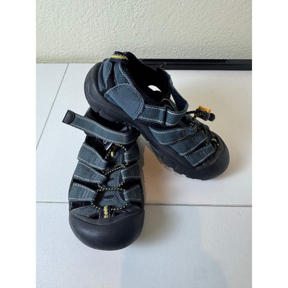 KEEN Newport H2 Sandals Boys 1 Blue Gray Waterproof Hiking‎ Gorpcore Minimalist